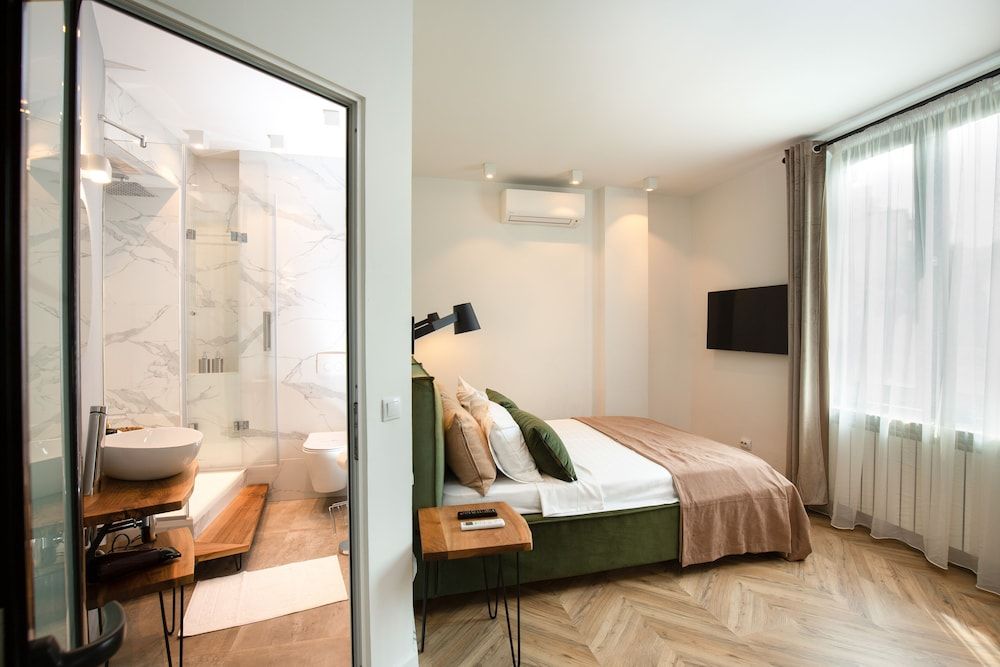 Metropole Apartments Royal Residence Deluxe Apartment 8