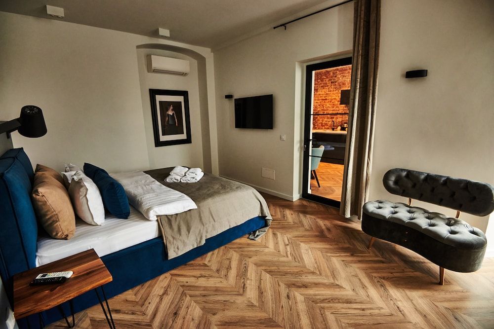 undefined Metropole Apartments Royal Residence 9