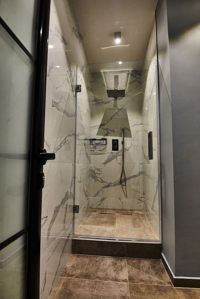 Metropole Apartments Royal Residence Deluxe Apartment 16