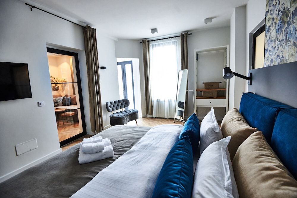 undefined Metropole Apartments Royal Residence 2