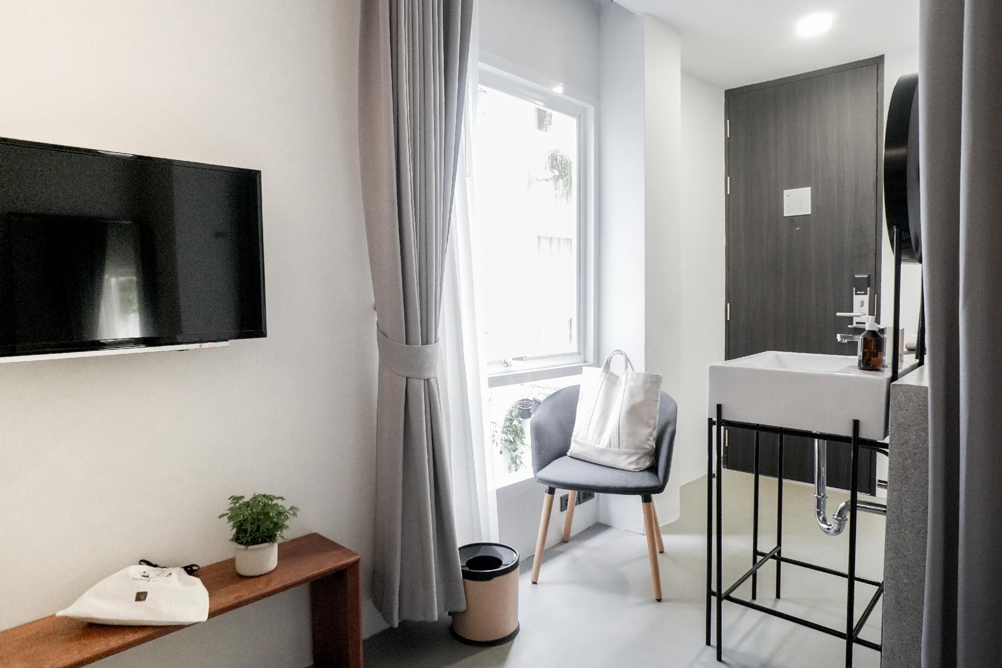 Chocolate Box Mint Standard Room Without Window - Non-Smoking 3