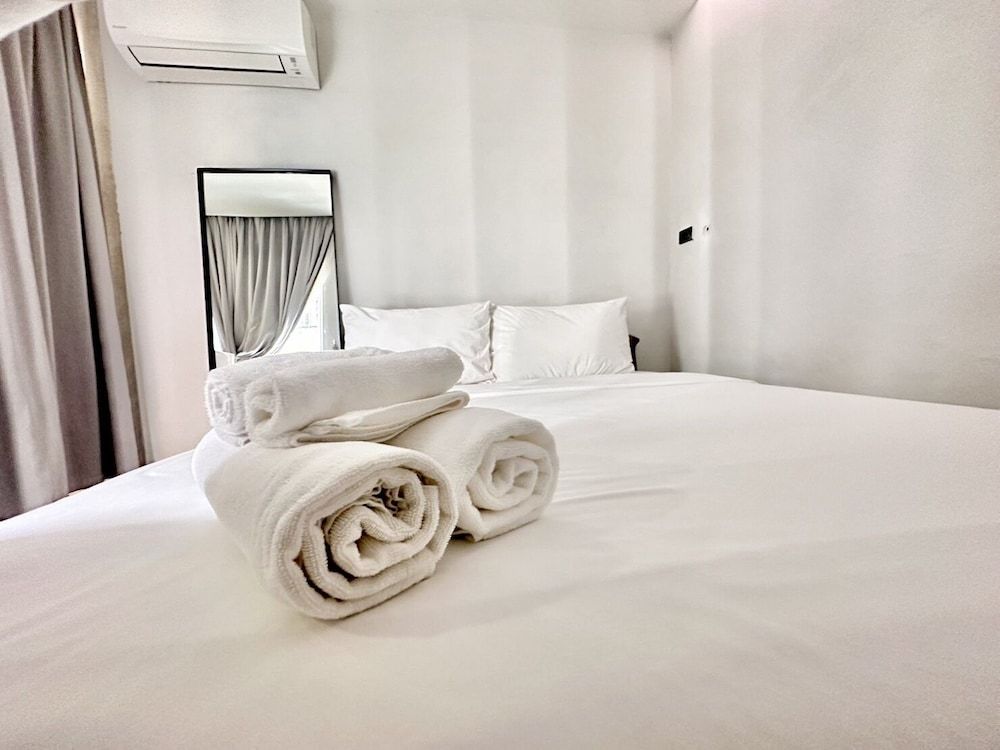 undefined Chocolate Box Mint 3