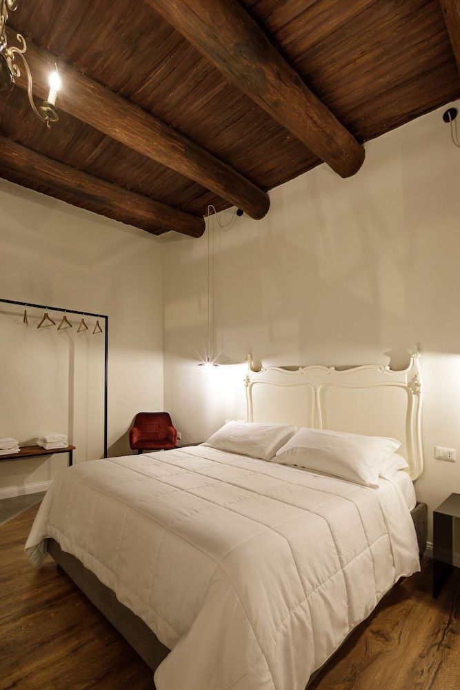 Pala Suites Classic Duplex (Spaccanapoli) 2