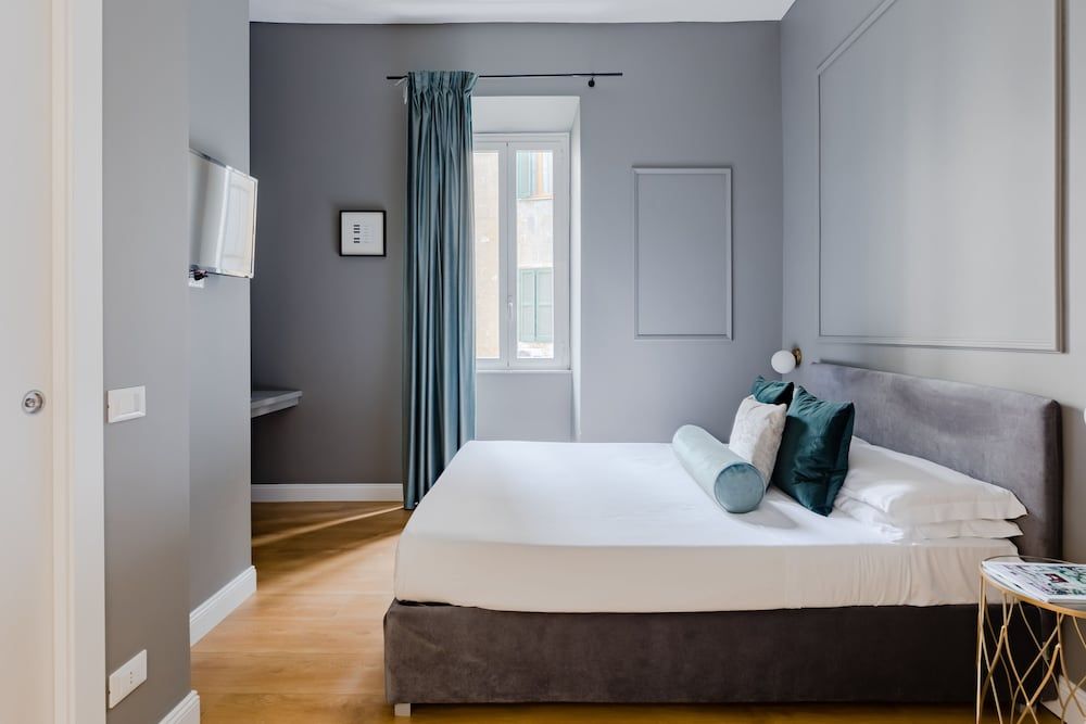 undefined Suites by Chloe