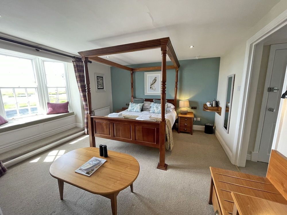 The Ship Deluxe Double Room, 1 King Bed 9