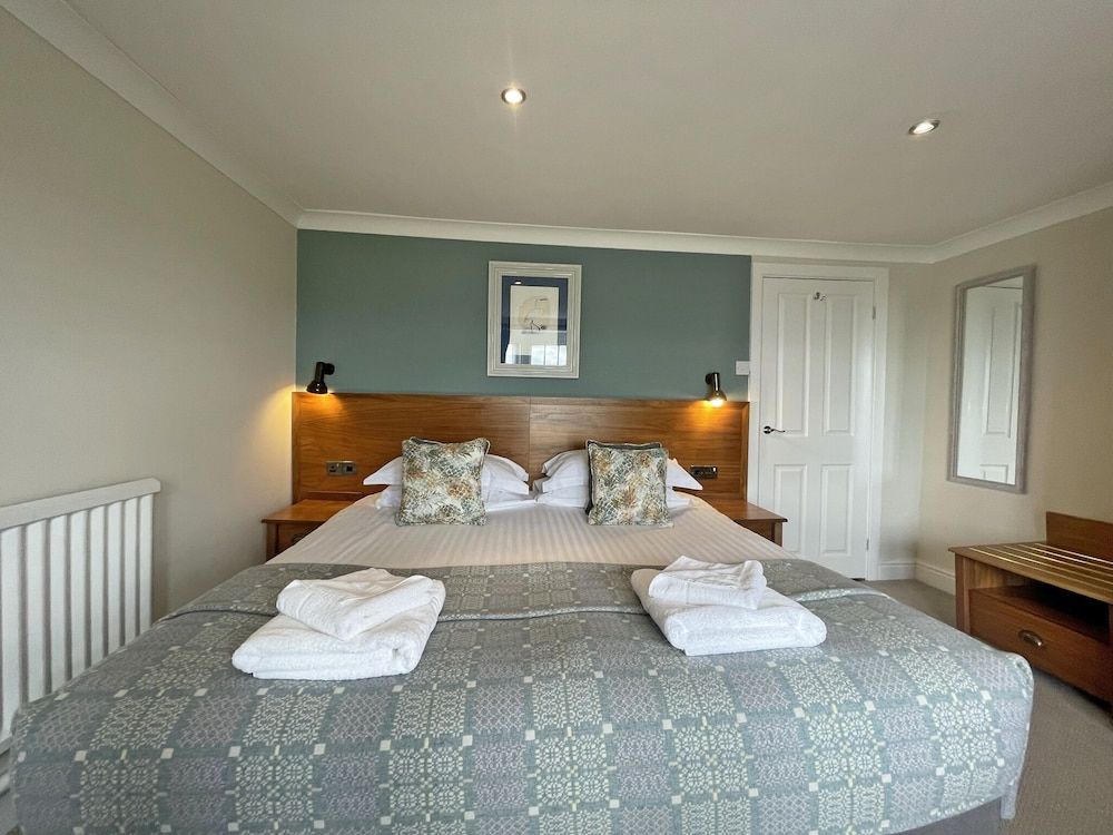 The Ship Superior Double Room, 1 King Bed 6