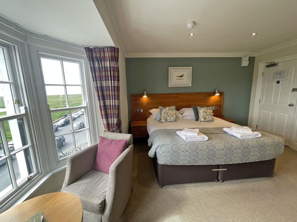 The Ship Superior Double Room, 1 King Bed 10