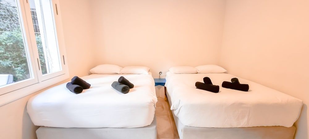 Charming 2BDR apt W Private Garden TL41 Family Apartment 4