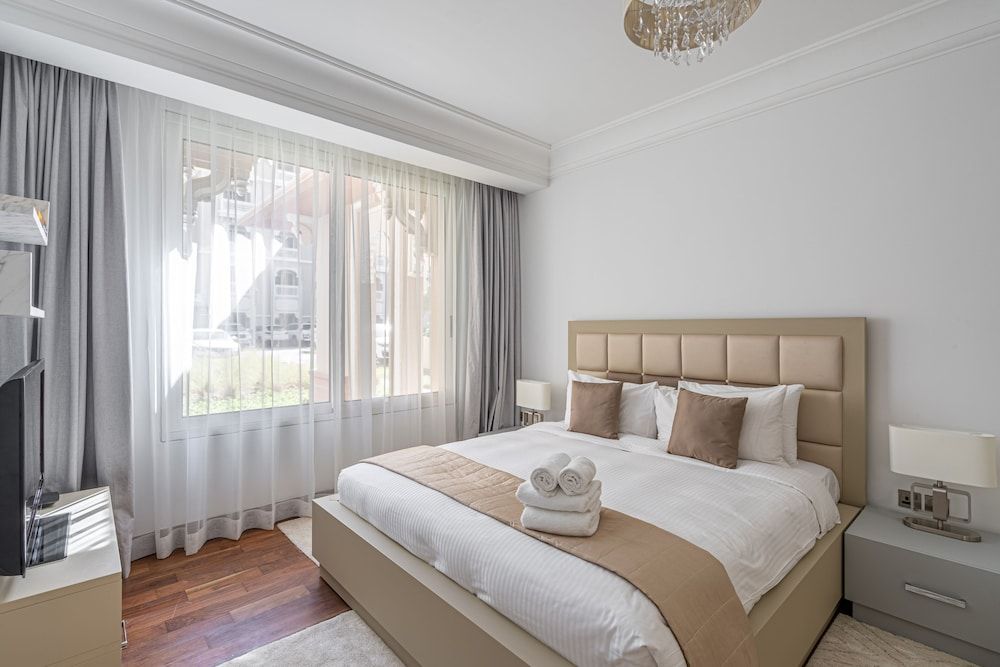 HiGuests - Grandeur Residences Luxury Apartment, 1 King Bed with Sofa bed, Non Smoking 7