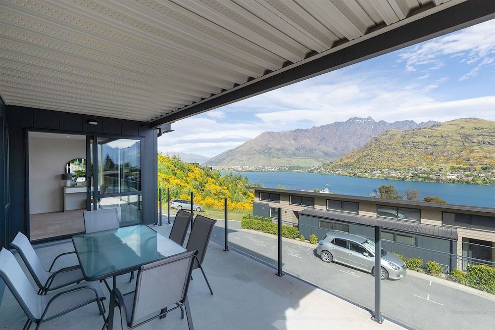 Alpine Getaway Private 3 Bedroom Apartment 11