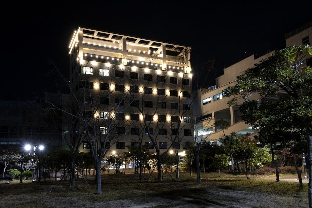 undefined The Brain Hotel 7