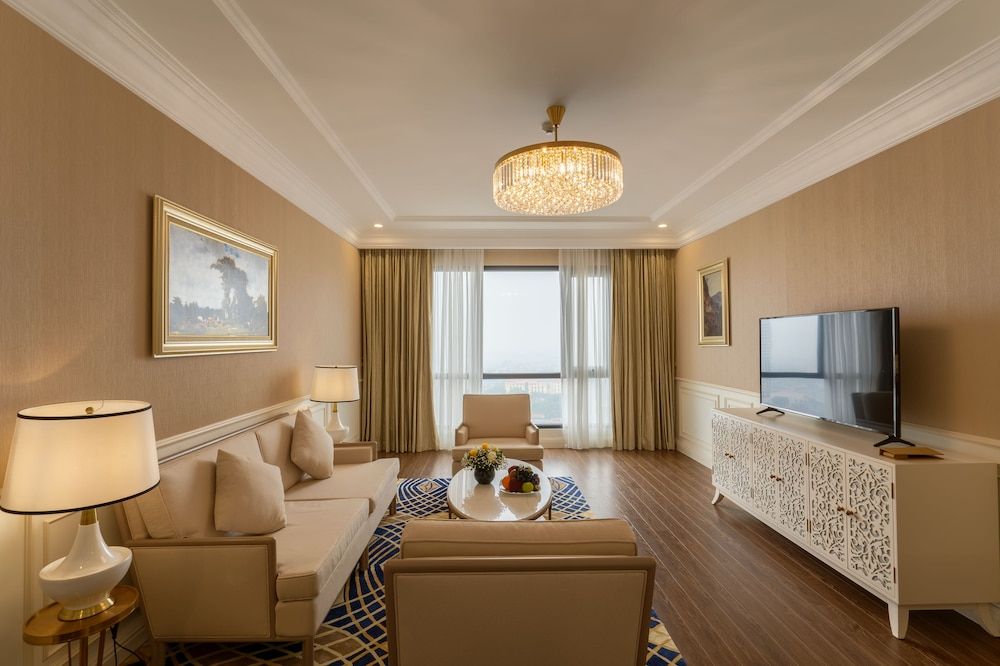 Meliá Vinpearl Phu Ly Suite 7