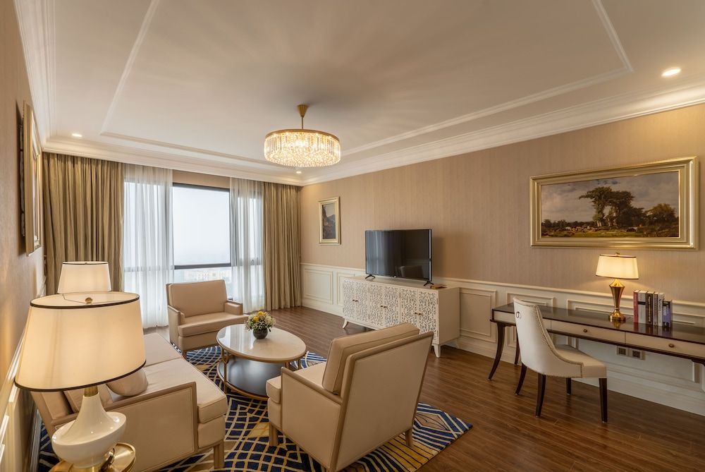 Meliá Vinpearl Phu Ly Suite 11