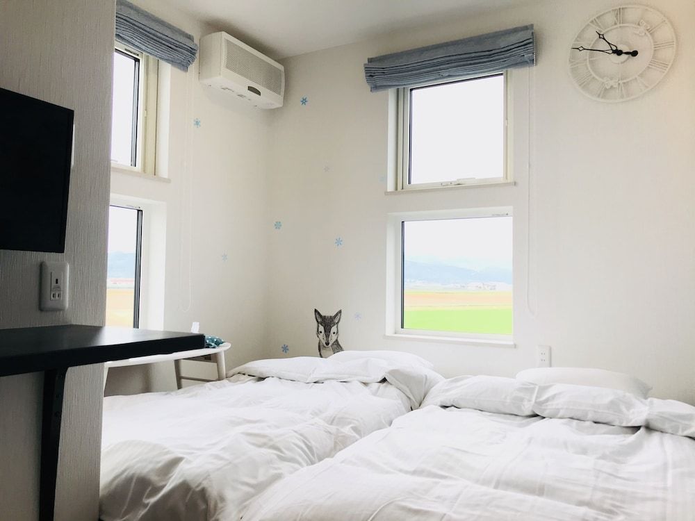 Shooting Star the Bed & Breakfast Junior Room 8