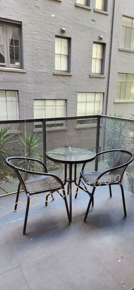 undefined Absolute Collins 9