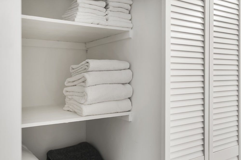 Alani Bay Premium Condos Premium Condo, 2 Bedrooms, 2 Bathrooms (1716) 9