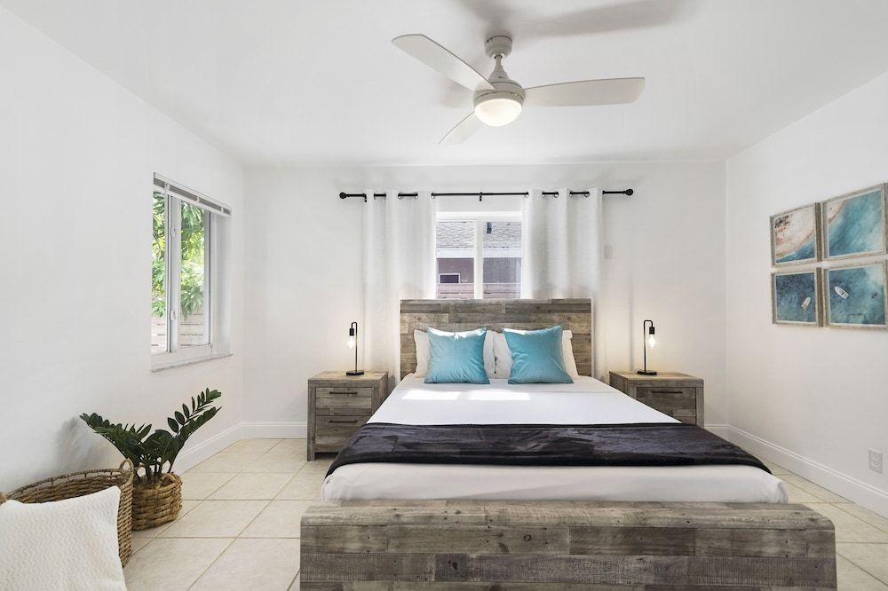 undefined Alani Bay Premium Condos 9