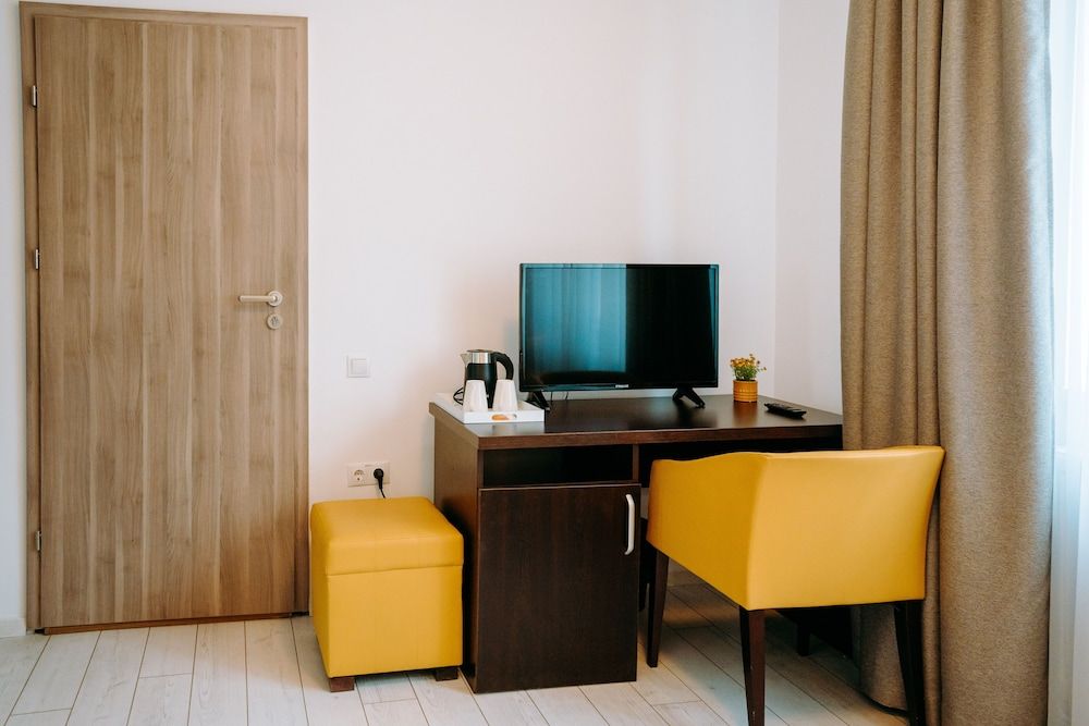 Vila Anca Standard Room, Courtyard View 14