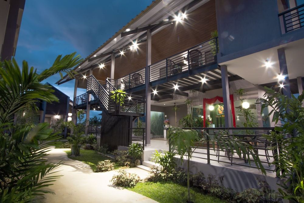 Front of property - evening/night