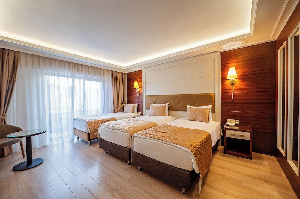 undefined Grand Marcello Hotel & Spa 3