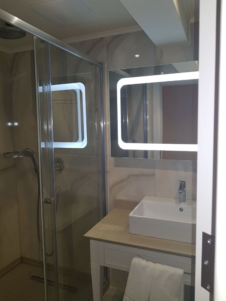 Grand Marcello Hotel & Spa Deluxe Double or Twin Room, Multiple Beds, Non Smoking 30