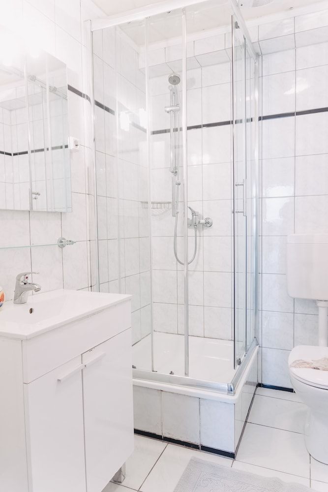 Apartmenthaus am Achteck Comfort Double or Twin Room (EG 03) 9