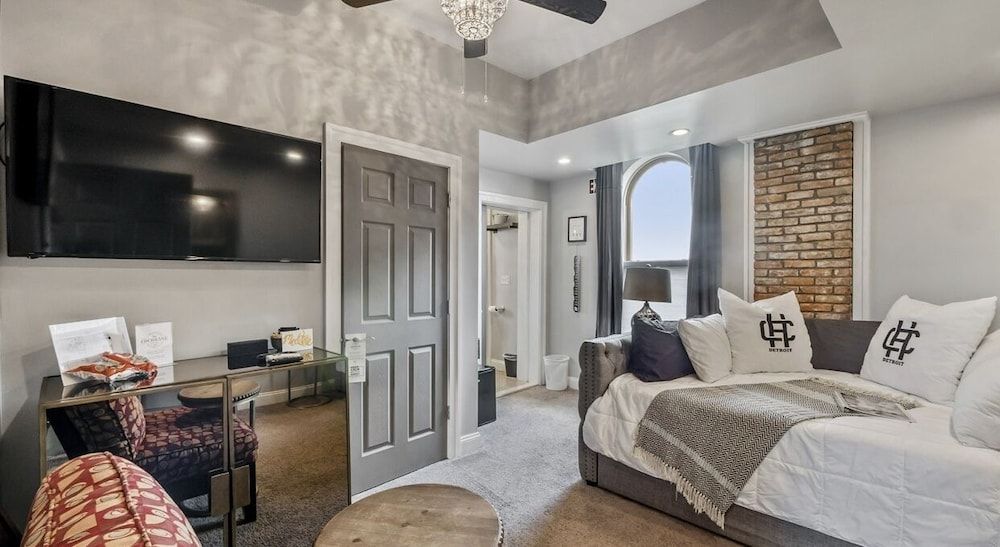 undefined The Cochrane House Luxury Historic Inn 2