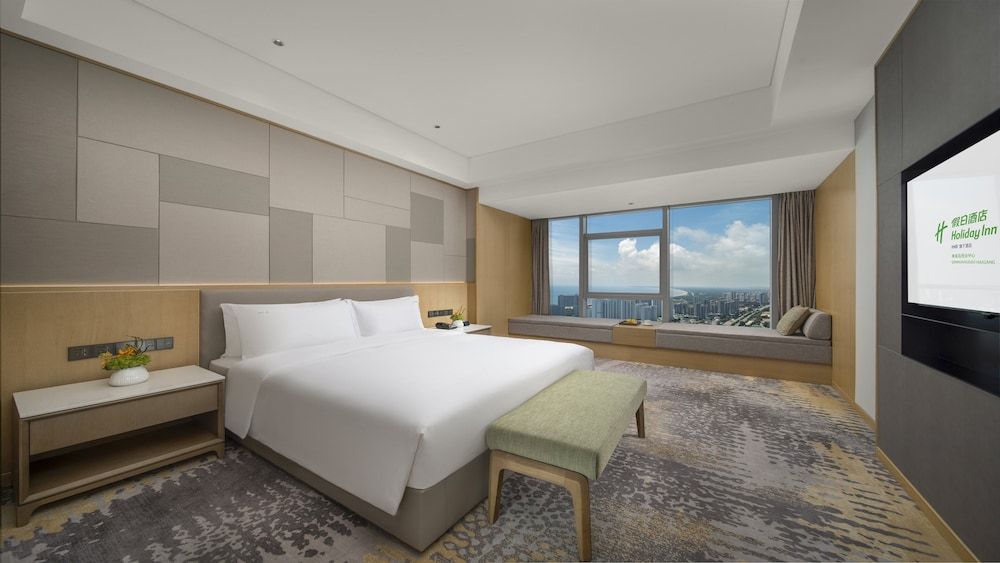 Suite, 1 Bedroom, Sea View (Living and Dining Area)