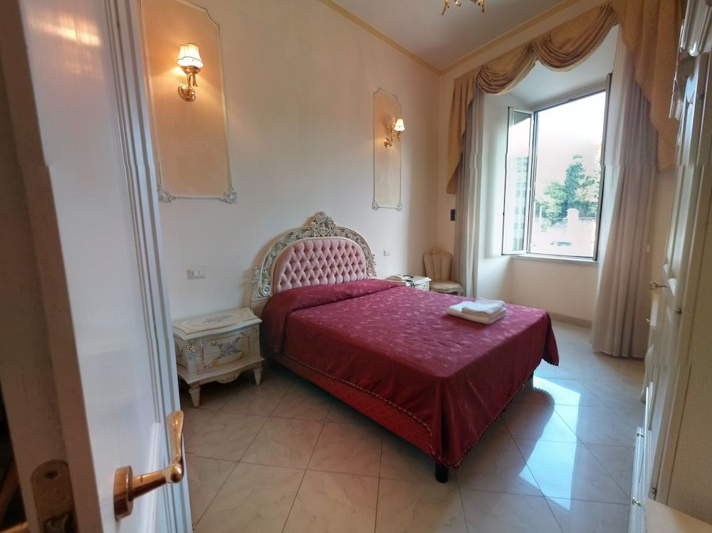 Imperial Rooms Standard Double or Twin Room