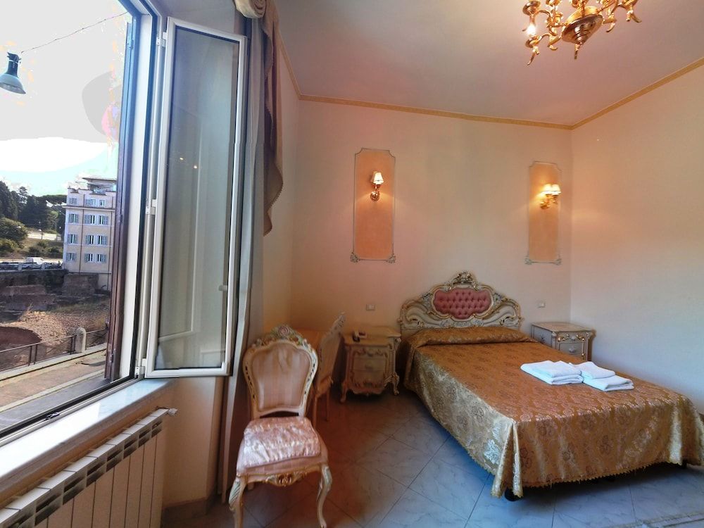 undefined Imperial Rooms 10