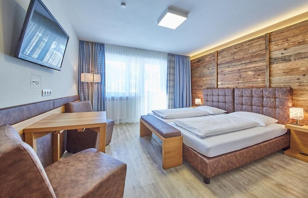 Superior Double Room, Balcony