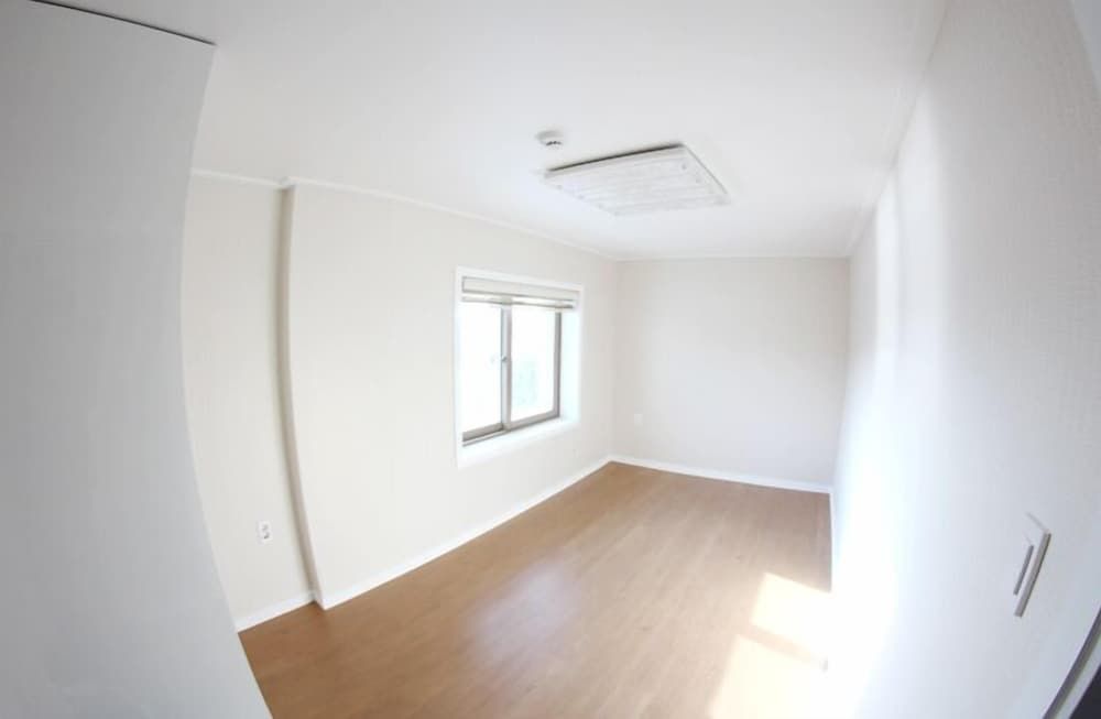 Andong River Sunset Pension Red Room 4