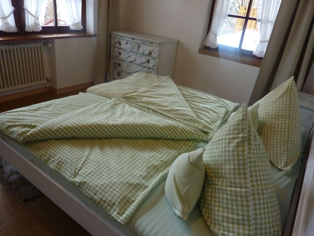 Grand Condo, 6 Bedrooms (Bärenhöhle 100XXL)