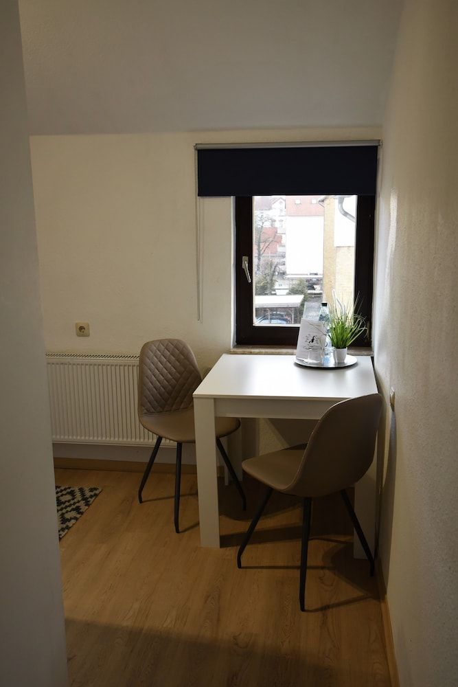 Gästeliesel Göttingen Twin Room (Heisenberg) 6