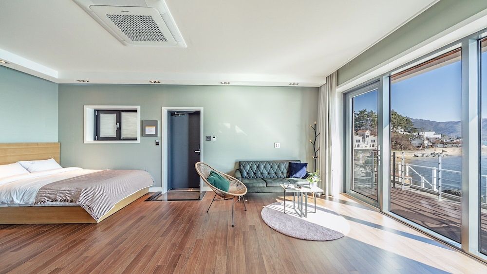 Namhae Lounge 32 Resort B Room (B_101) 6