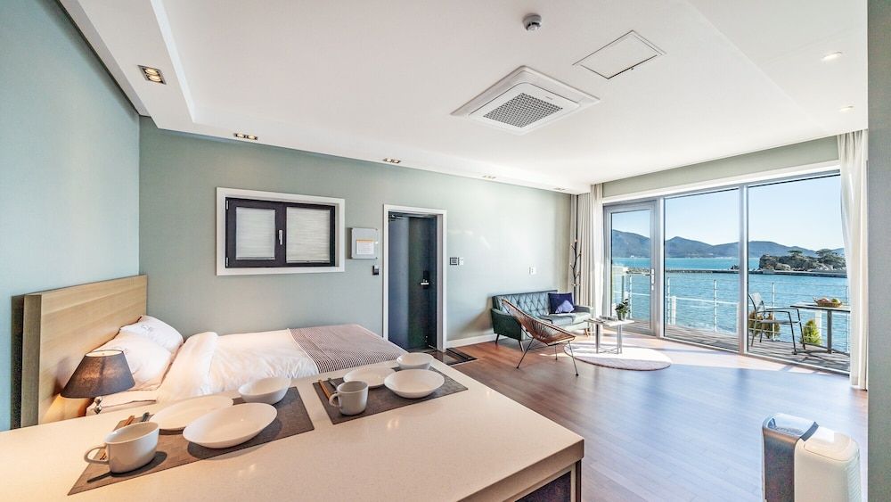 Namhae Lounge 32 Resort B Room (B_101) 5