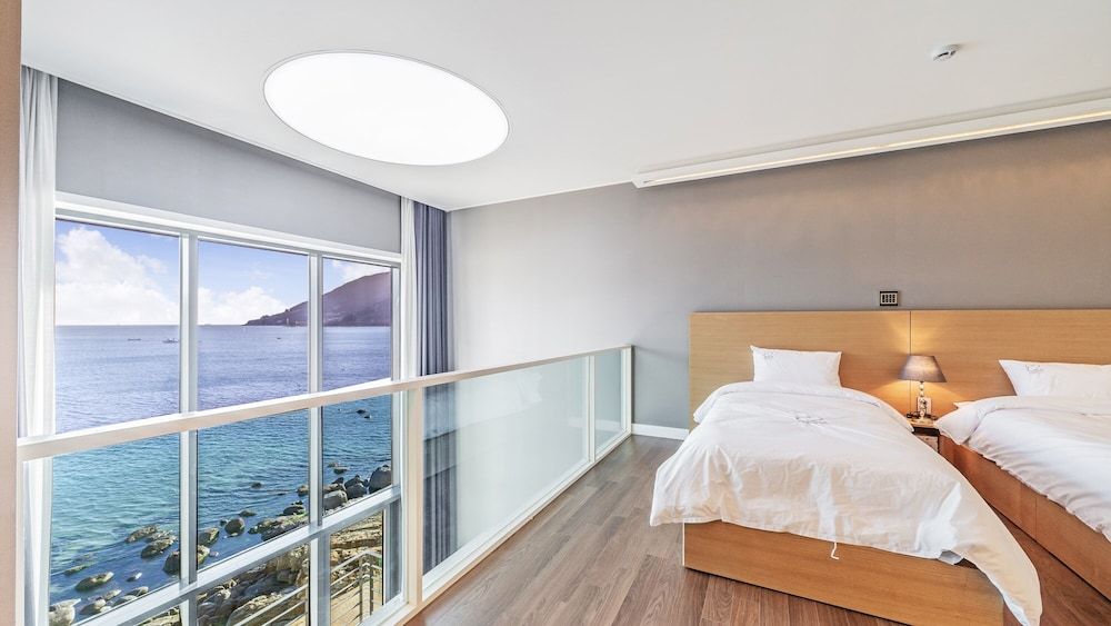 Namhae Lounge 32 Resort B Room (B_202) 3