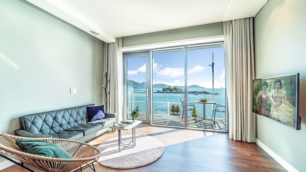 Namhae Lounge 32 Resort B Room (B_101) 8