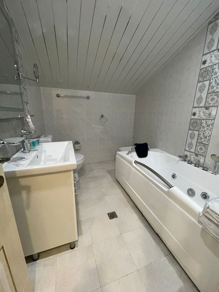 Anga Yerevan Hotel Superior Studio Suite 10