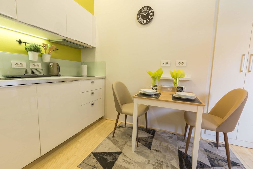 MirÓ Studio apartments Zagreb Comfort Studio, City View 20