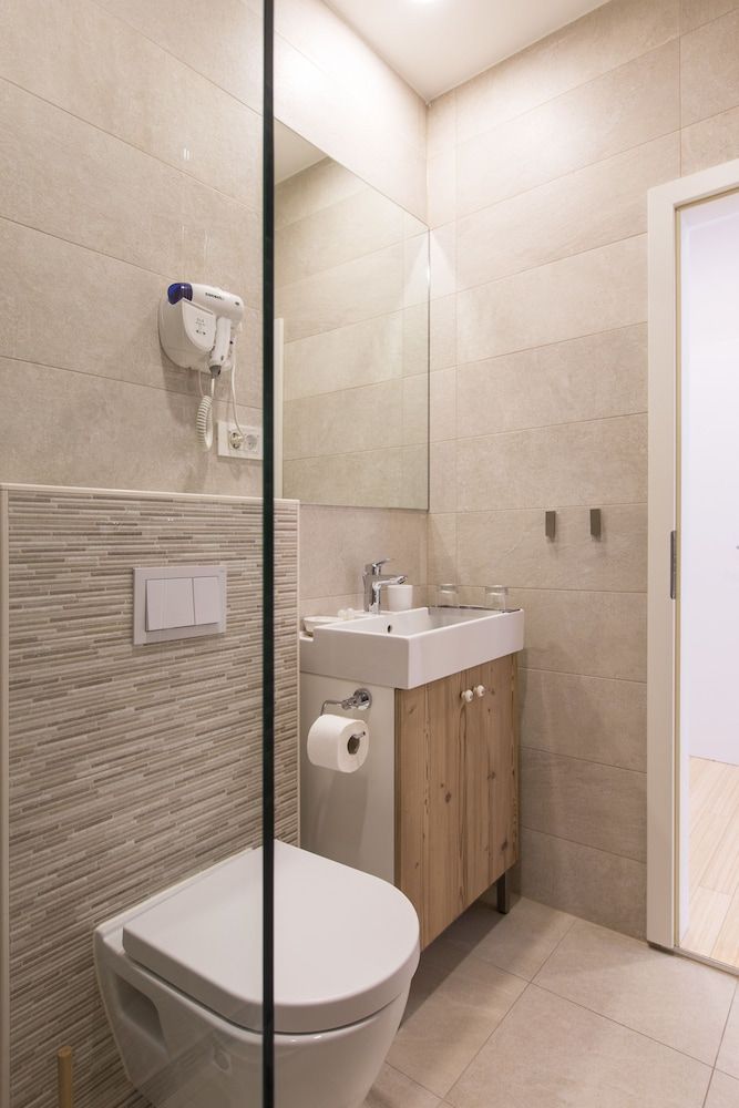 MirÓ Studio apartments Zagreb Comfort Studio, City View 15