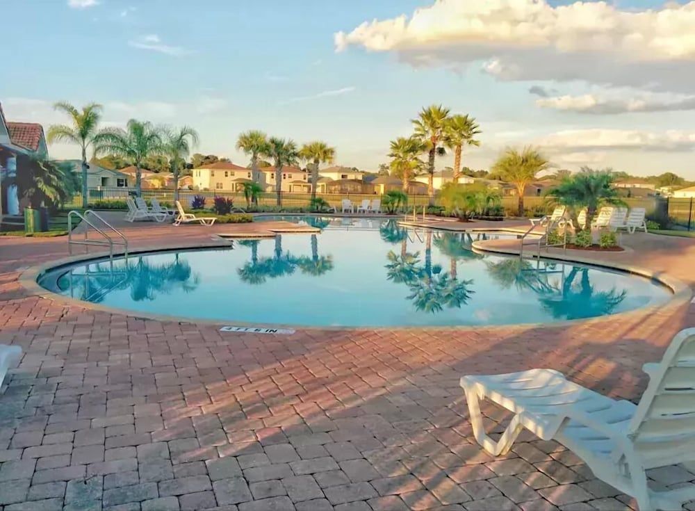 undefined Crystal Cove Resort 9