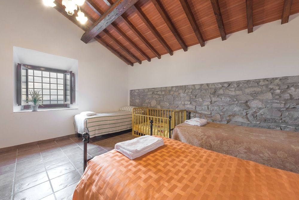 Agriturismo Casa Passerini a Firenze Apartment, 2 Bedrooms, Terrace, Mountain View (Marco)