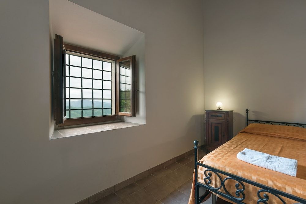 Agriturismo Casa Passerini a Firenze Apartment, 2 Bedrooms, Terrace, Mountain View (Marco) 6