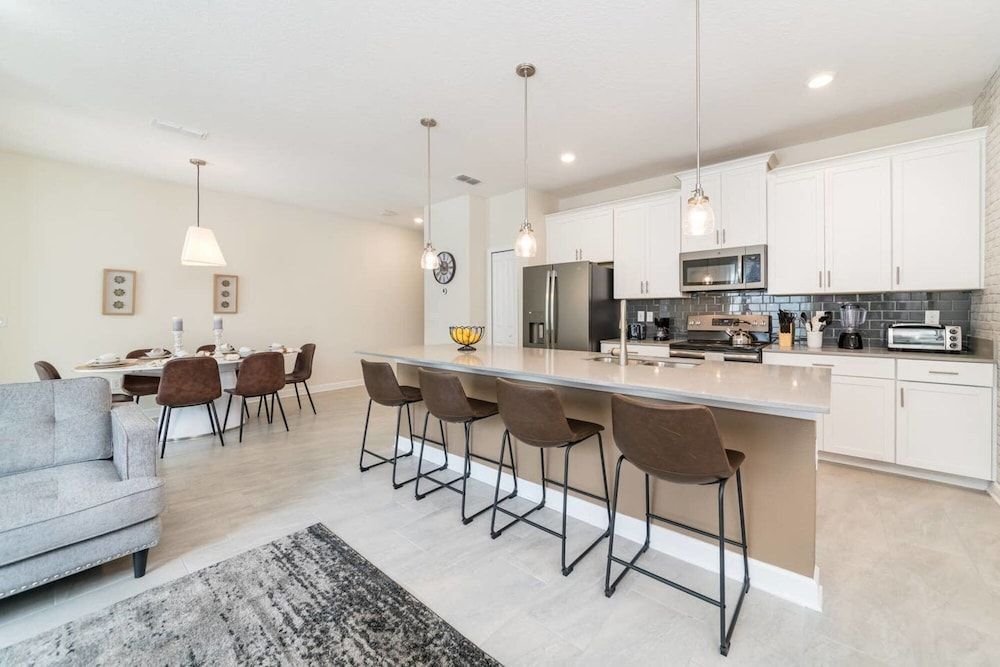 undefined Beautiful House in Storey Lake Near Disney 9