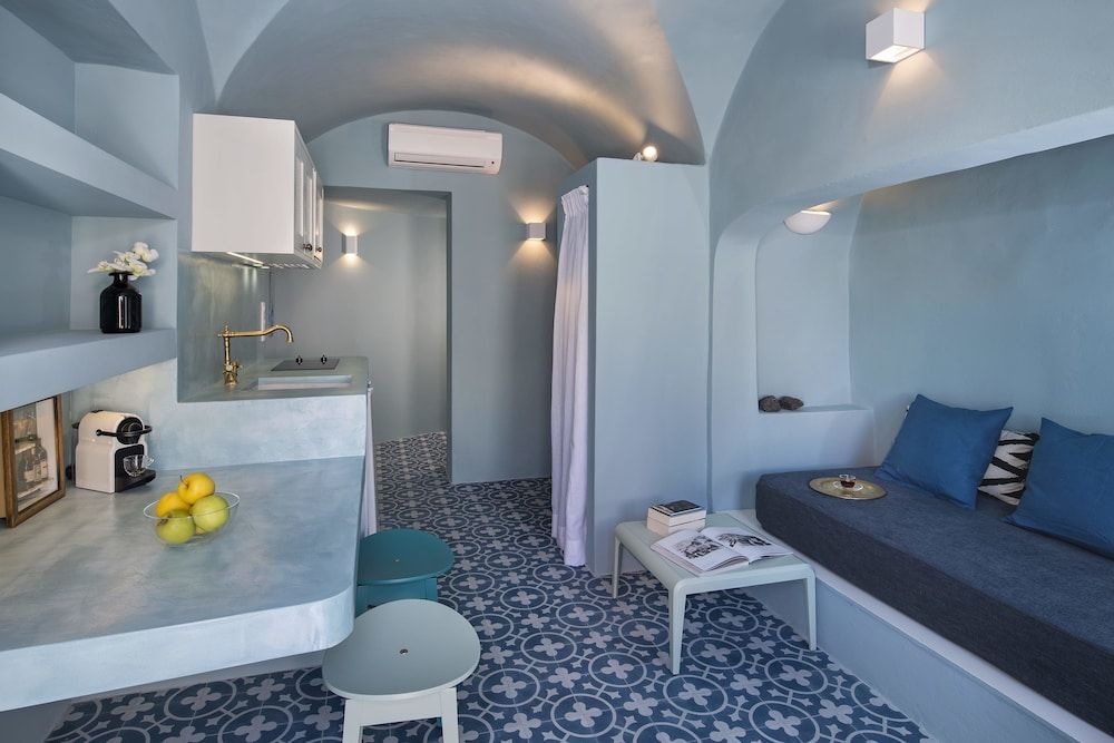 Dimael Mansion Suite (Blue) 12