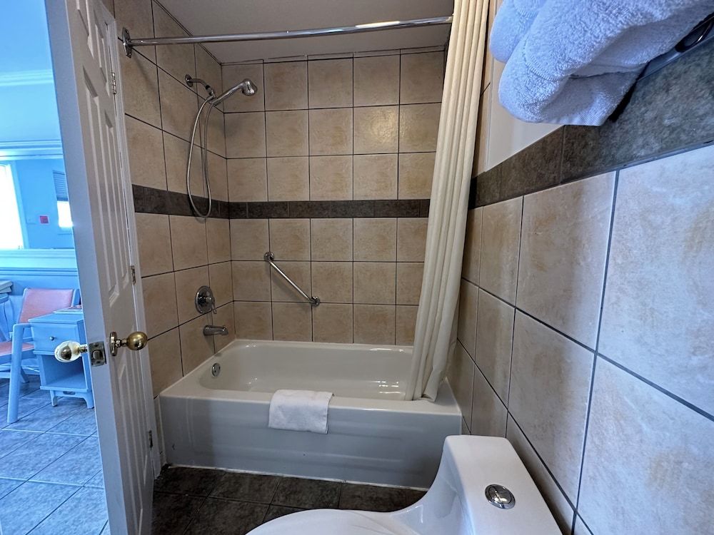 Motel Le Refuge Standard Room, 2 Double Beds 3