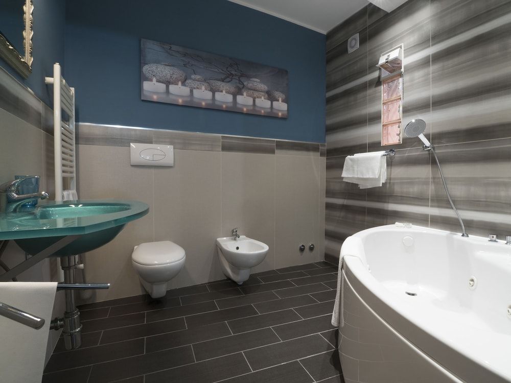 Marini Bed&Breakfast Studio Suite, Hot Tub 4