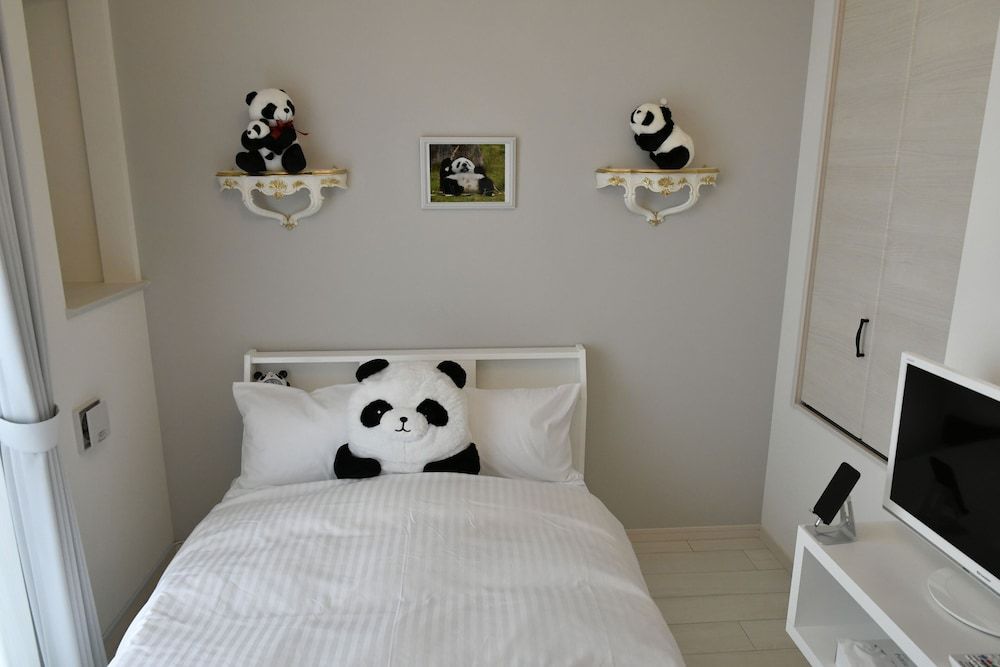 Pti Panda 1