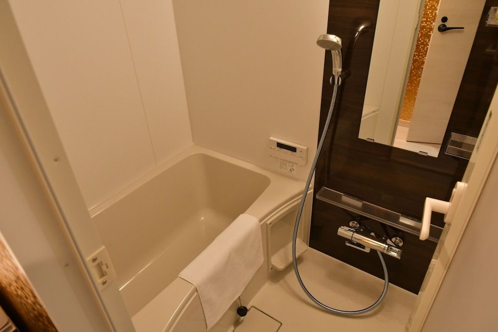 Corner Suite